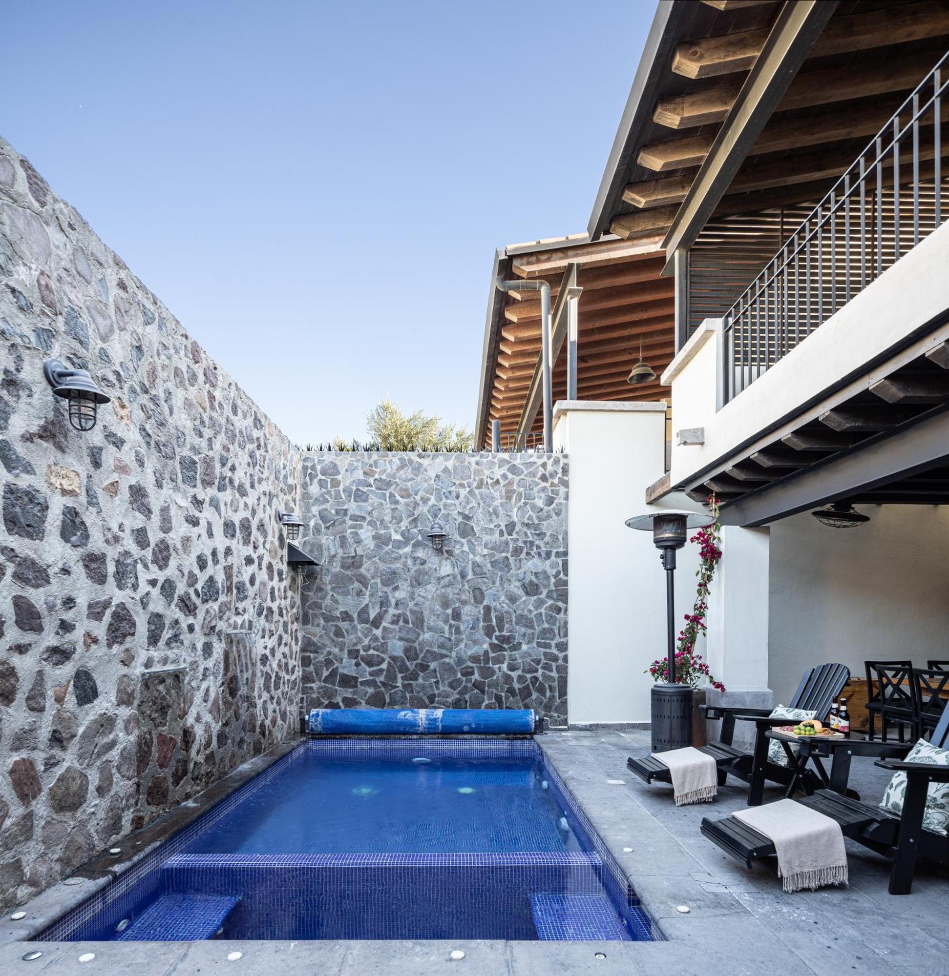 Private Jacuzzi & Pool, Elegant La Escondida 5br San Miguel de Allende